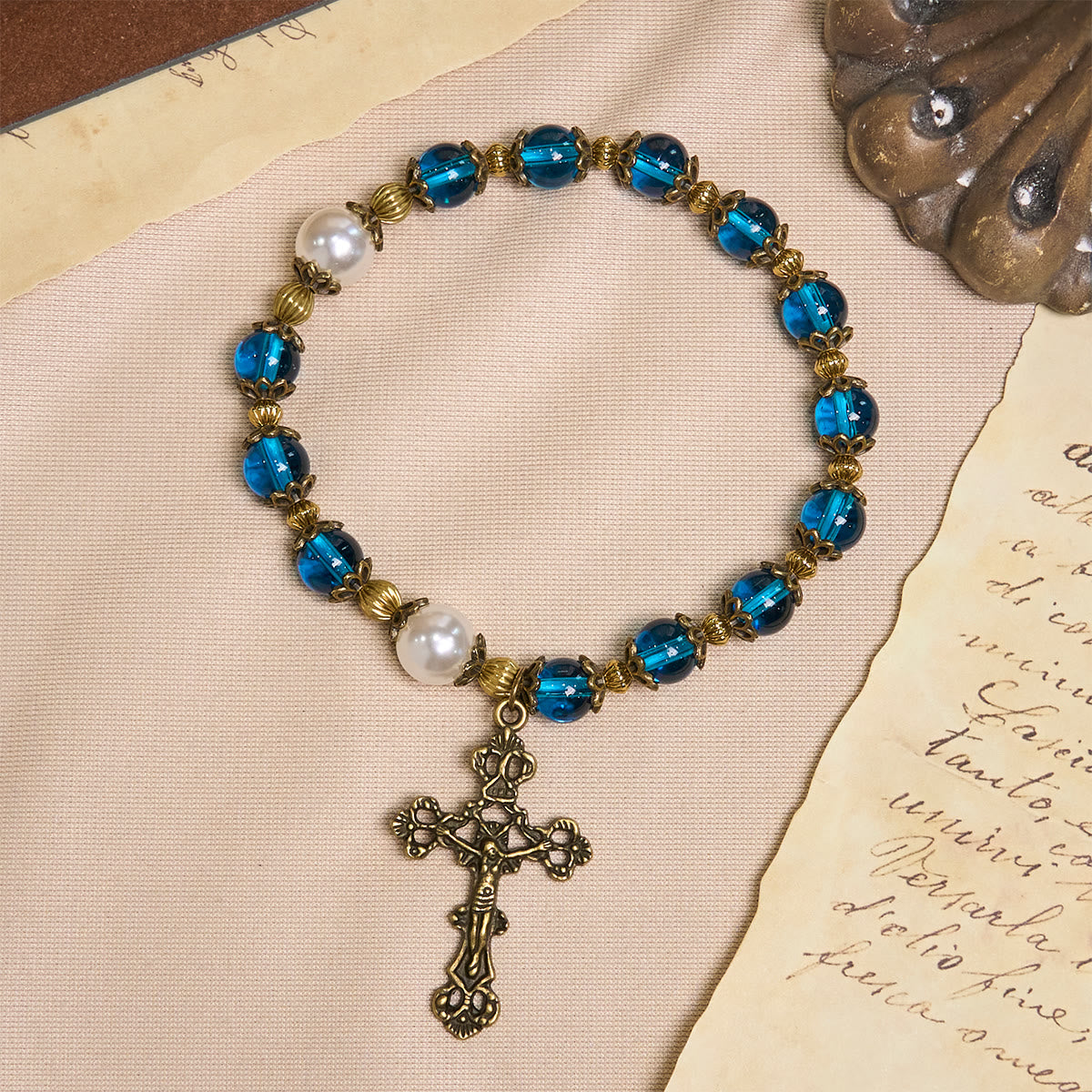 Pulseras de Cuentas Brillantes Azules Espirituales con Crucifijo de Latón Sagrado