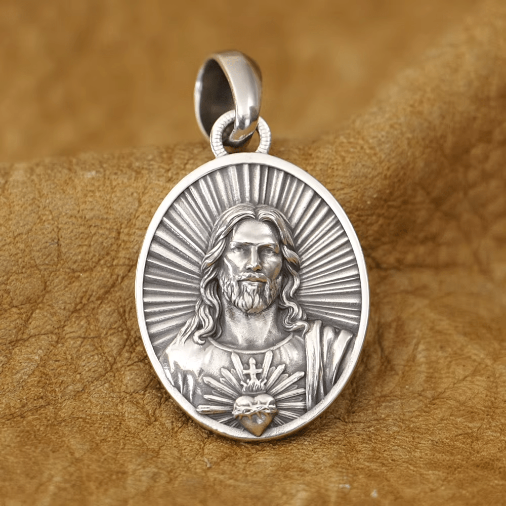Collar Corazón Sagrado de Jesús Resplandor Divino Hecho en Plata Esterlina