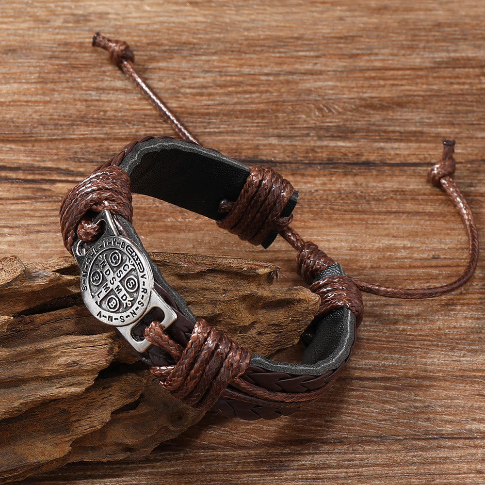 Pulsera clásica de cuero de San Benito de 2 colores: Símbolo de fe y coraje