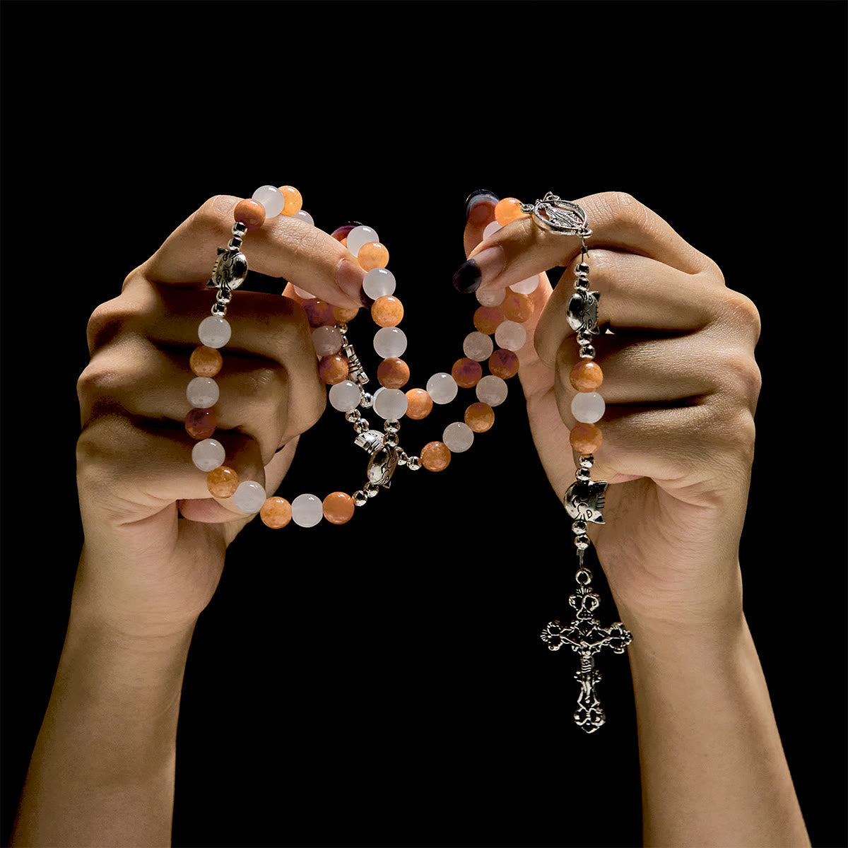 Pulsera de gato atigrado naranja, cuentas de cuarzo blanco y naranja con abalorios de acero inoxidable de cara de gato, rosario de animales