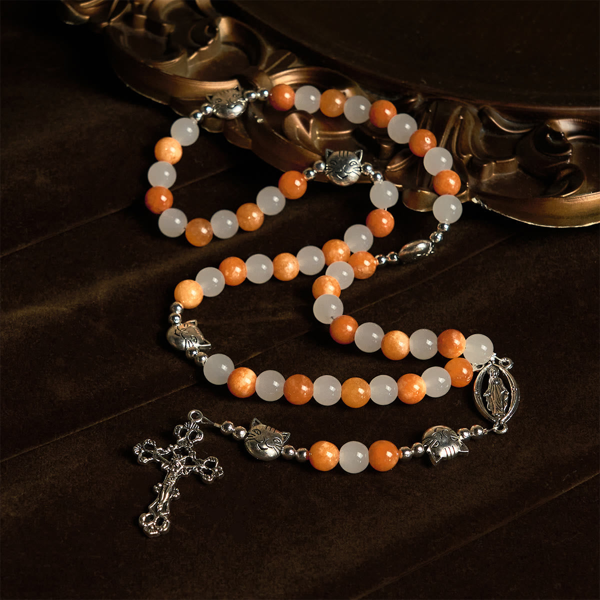 Pulsera de gato atigrado naranja, cuentas de cuarzo blanco y naranja con abalorios de acero inoxidable de cara de gato, rosario de animales