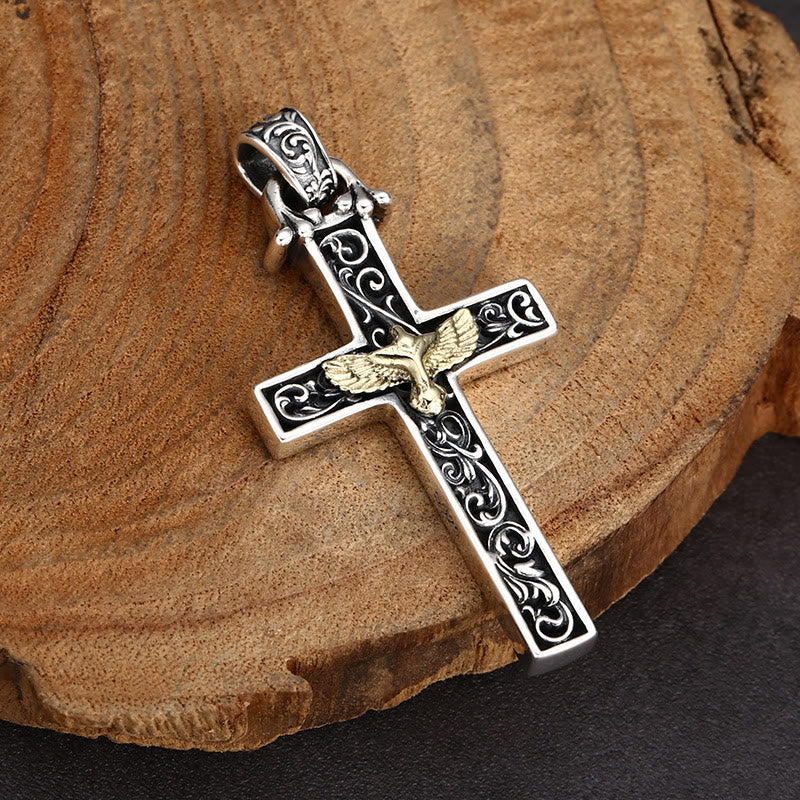 Intrincado Collar de Cruz de Plata de Ley con Paloma Dorada: Una Exquisita Fusión de Detalle y Devoción