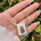 Lindos Collares de Dibujos Animados de Figuras Divinas: Un Símbolo Apreciado de Fe