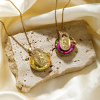 Collares de la Virgen de Cristal Multicolor: Joyería Artística Llena de Fe
