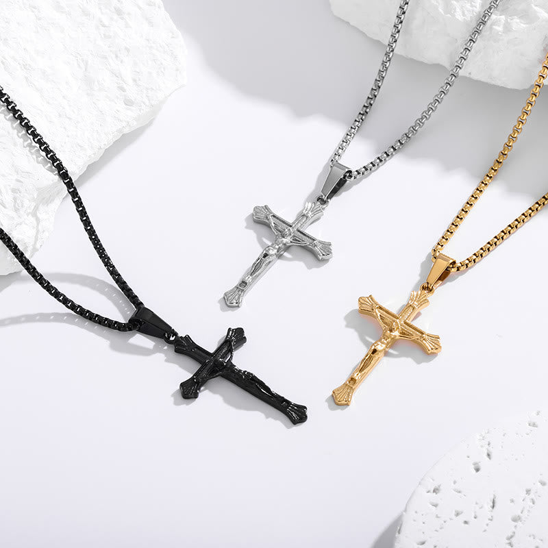 Collar con Crucifijo de Jesús Tricolor: Una Fusión de Fe y Tonos Elegantes
