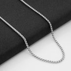 Colgante de cruz de plata con textura artística: una fusión única de arte y fe
