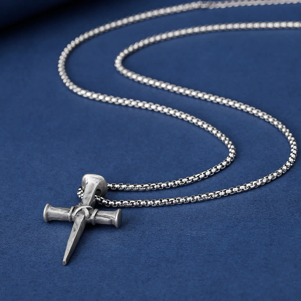Collar de cruz con forma de Uña Artística para Expresar la Fe