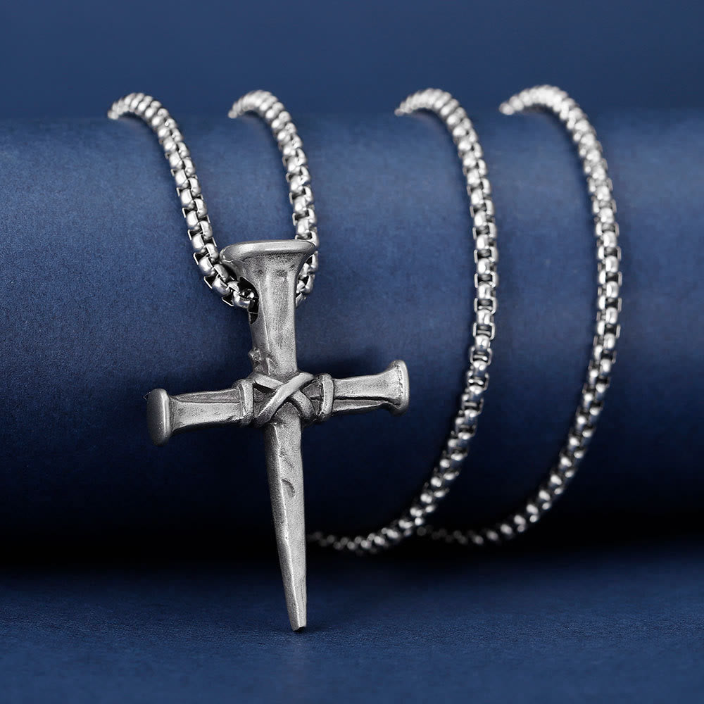 Collar de cruz con forma de Uña Artística para Expresar la Fe