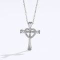 Collar de circonitas de plata 925 con cruz y corazón: la fe se une al amor con un brillo resplandeciente