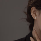 Aretes de Cruz Minimalistas de Fe en Plata S925 en Dos Tonos