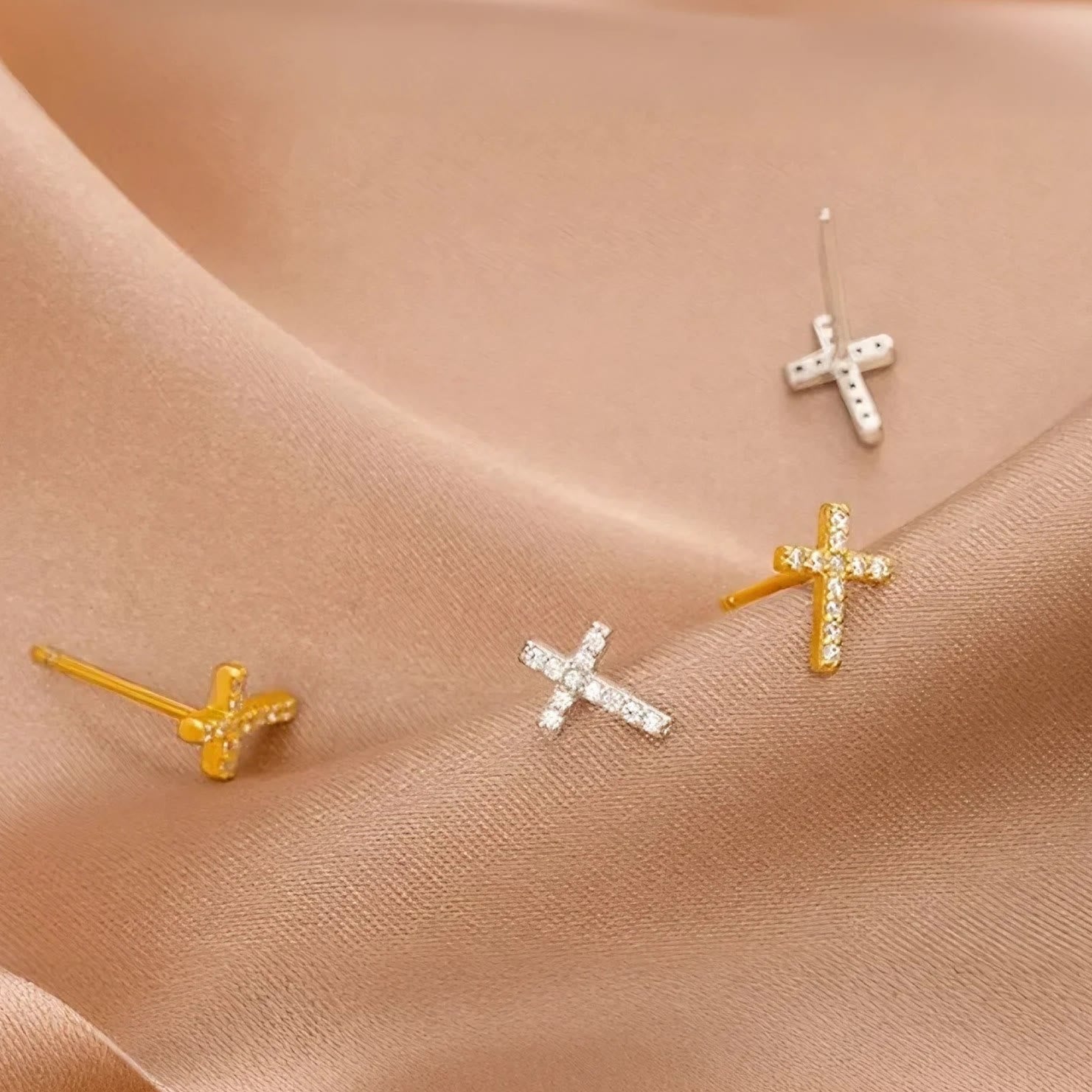 Aretes de Cruz Minimalistas de Fe en Plata S925 en Dos Tonos