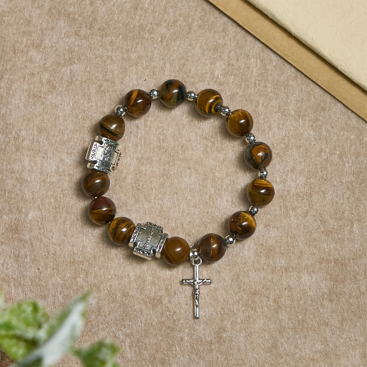 Pulsera de Piedra Ojo de Tigre con Cruz "Coraje en Cristo": Ora sin Miedo