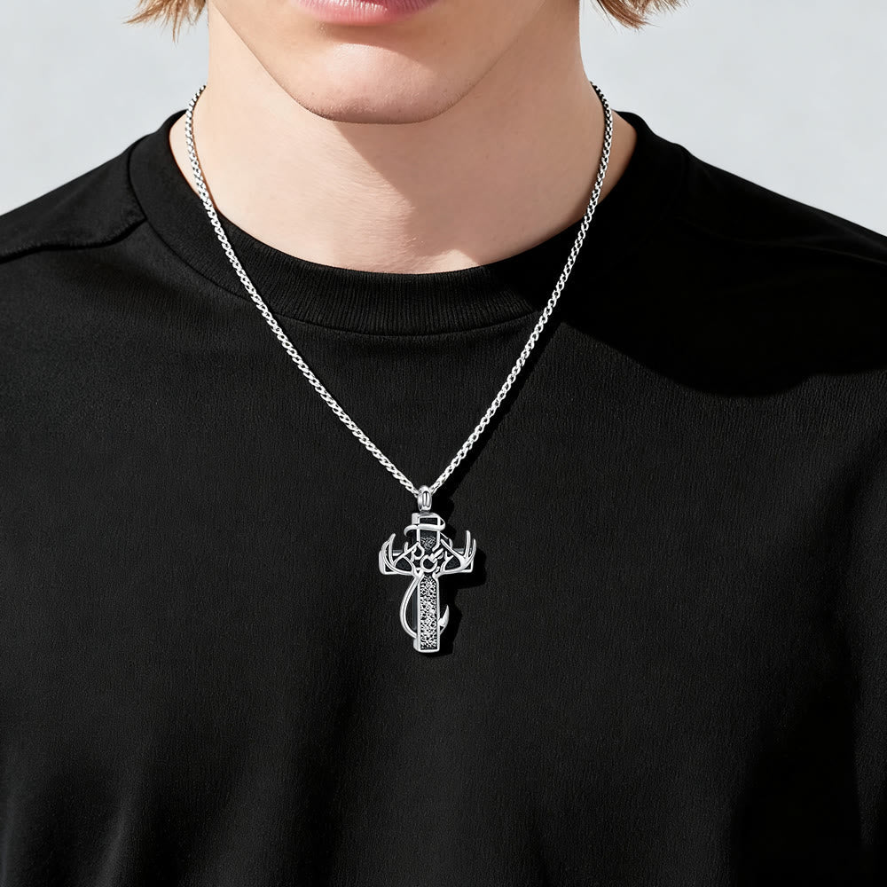 Collar con colgante de cruz de caza y pesca: fe al aire libre y devoción espiritual