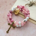 Pulsera Rosario de Yeso y Ágata Roja Rosa: Devoción y Suavidad Celestial