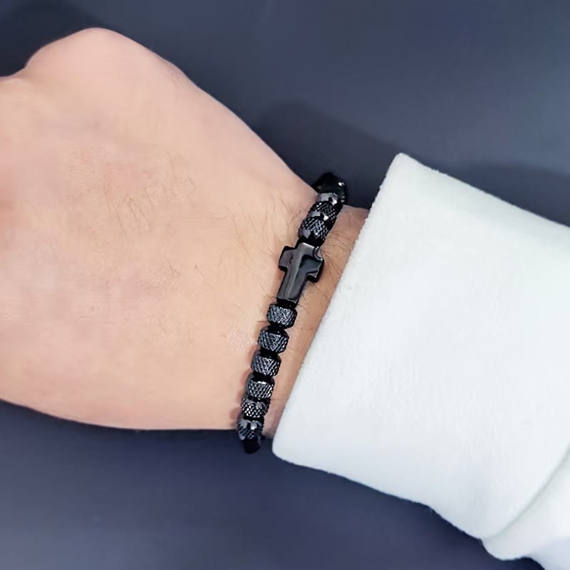 Conjunto de pulseras cruzadas apilables: Integración de la fe con estilo