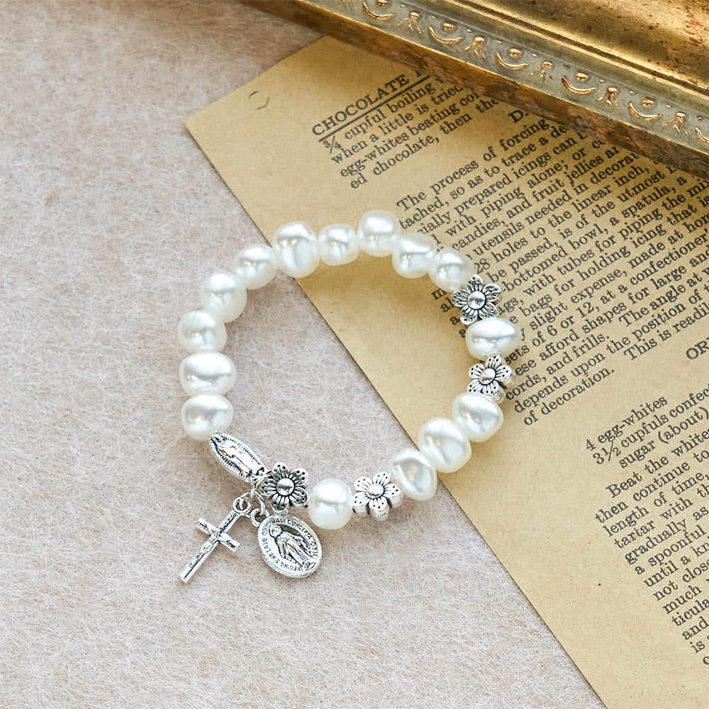 Pulsera Luz de Gracia — Cuentas Suaves con Dijes Devocionales
