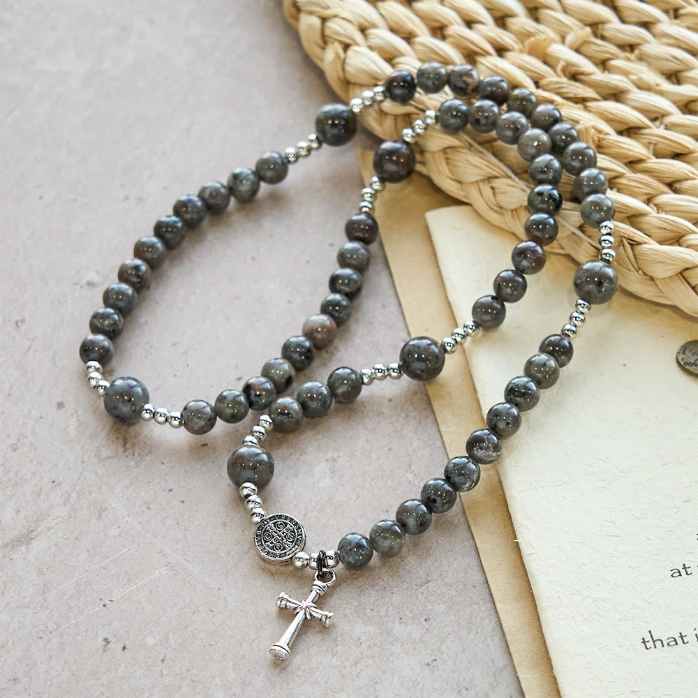 Pulsera de Rosario de Piedra de Llama de 6mm con Resplandor UV: Textura Ceniza y Devoción Iluminada