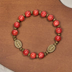 Pulsera de Vidrio Rojo y Verde Vintage con Medalla Milagrosa: Recordatorio de Fe y Gracia para Uso Diario