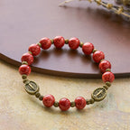Pulsera de Vidrio Rojo y Verde Vintage con Medalla Milagrosa: Recordatorio de Fe y Gracia para Uso Diario