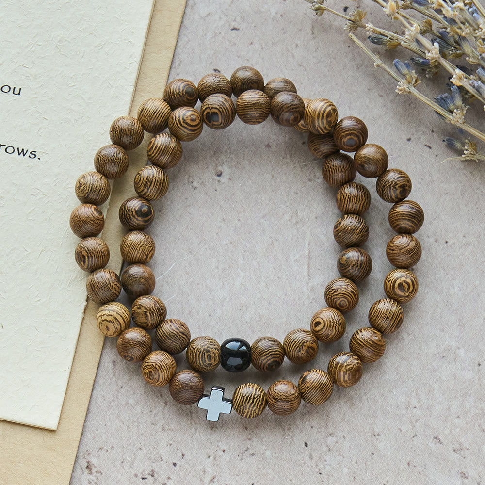 Pulsera de Cruz de Madera en Capas: Devoción Serena para el Día a Día