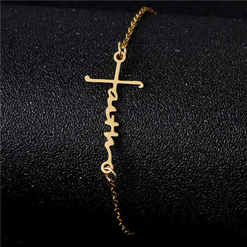 Pulsera Cruz y Fe: Delicada Compañera de Gracia y Esperanza