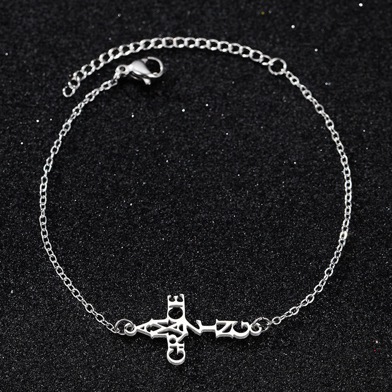 Pulsera Cruz y Fe: Delicada Compañera de Gracia y Esperanza