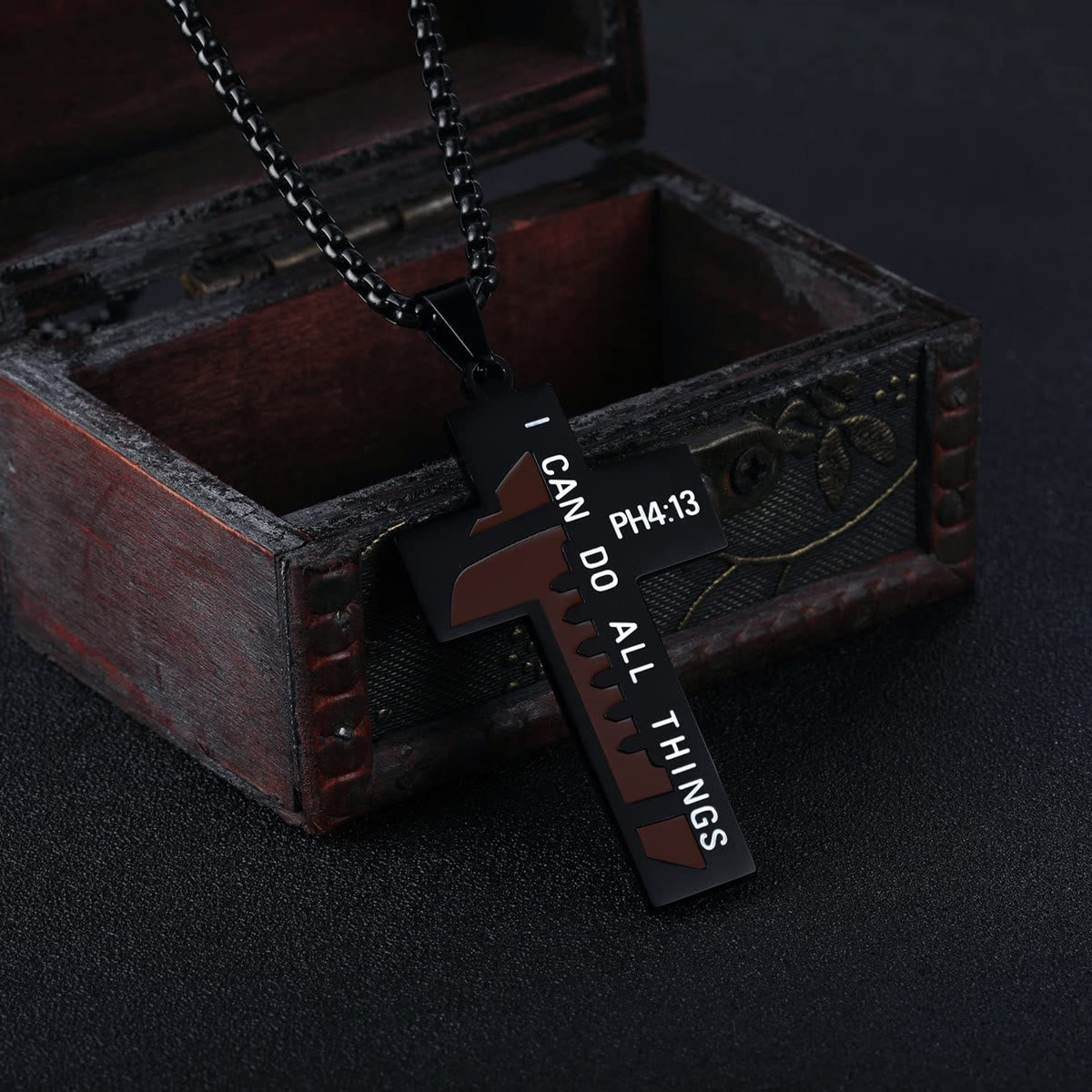 Collar cruzado de rugby/baloncesto: devoción suave para los amantes del deporte