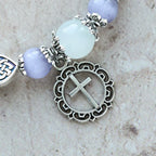 Pulsera Ojo de Gato Nudo Celta: Suave compañera de la gracia diaria