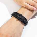 Pulsera de cuero en forma de cruz de tres estilos: fe personalizada en cada hebra