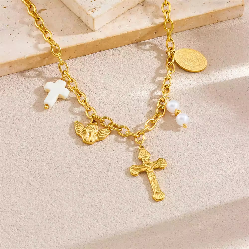 Collar de Medalla y Cruz de Tres Estilos: Devoción Delicada para Uso Diario