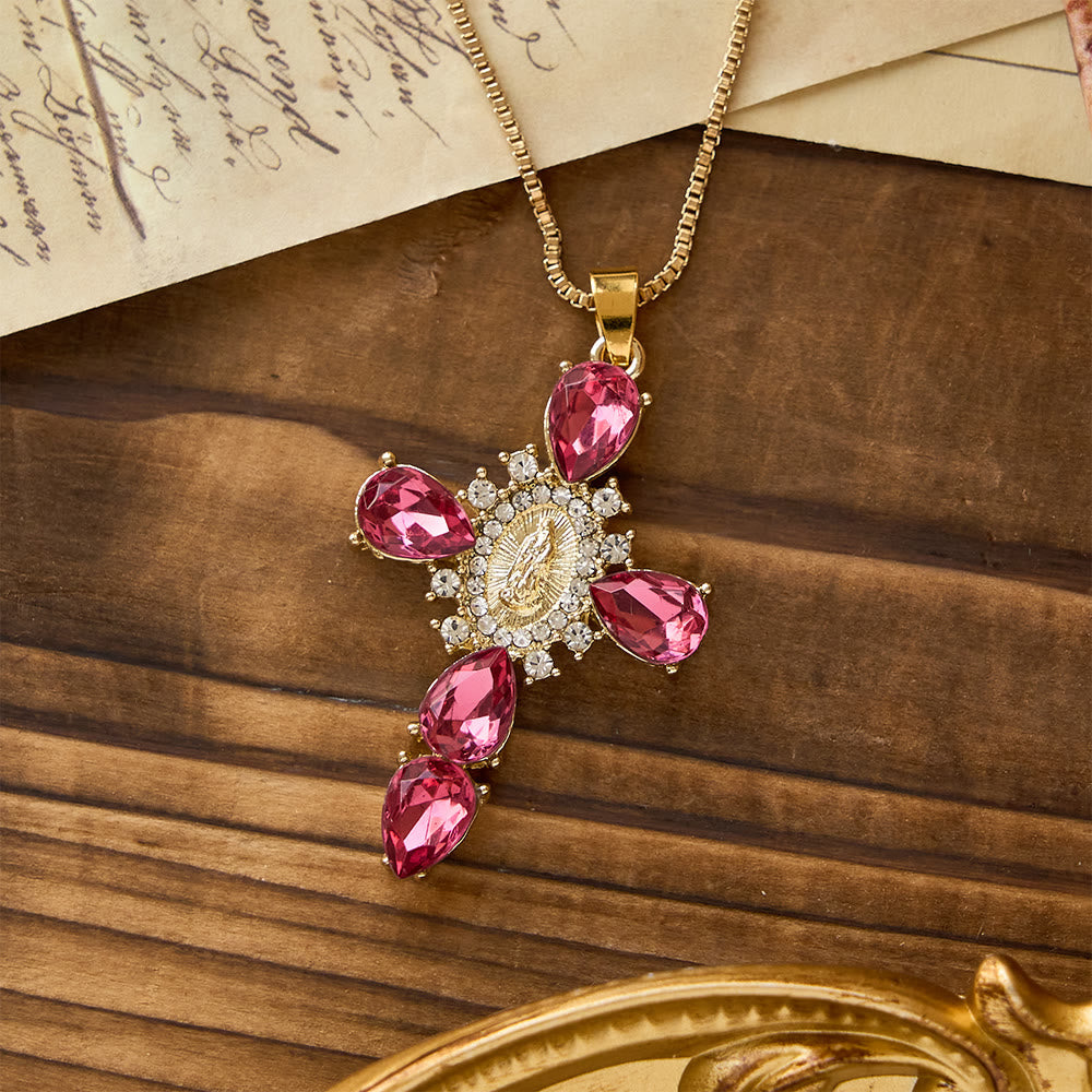 Cruz Luminosa de Nuestra Señora con Collar de Circonita: Consuelo Cálido para Corazones Fieles