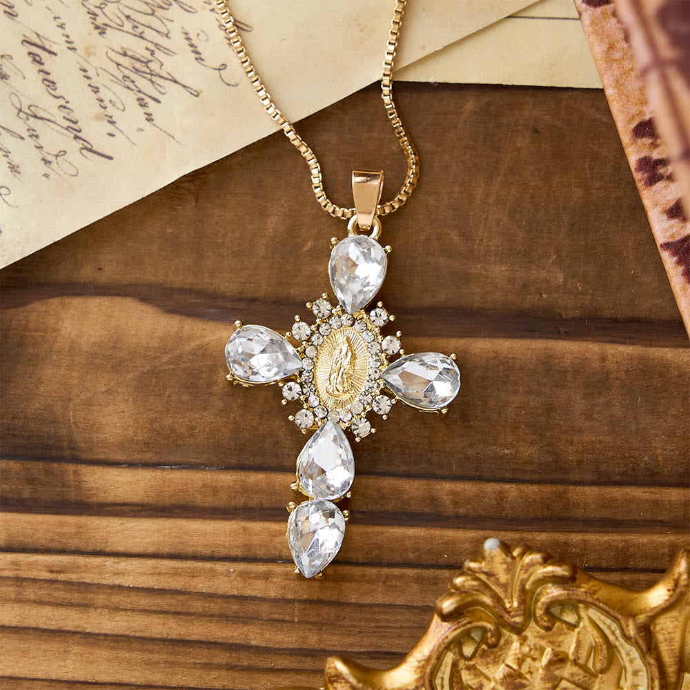 Cruz Luminosa de Nuestra Señora con Collar de Circonita: Consuelo Cálido para Corazones Fieles