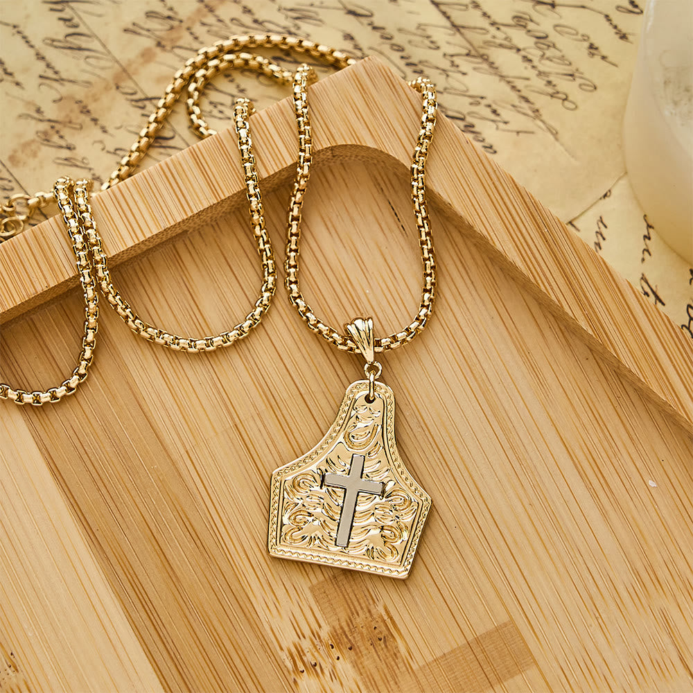Collar con colgante de cruz ornamentada: fe inquebrantable para uso diario