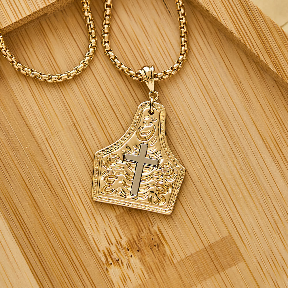 Collar con colgante de cruz ornamentada: fe inquebrantable para uso diario