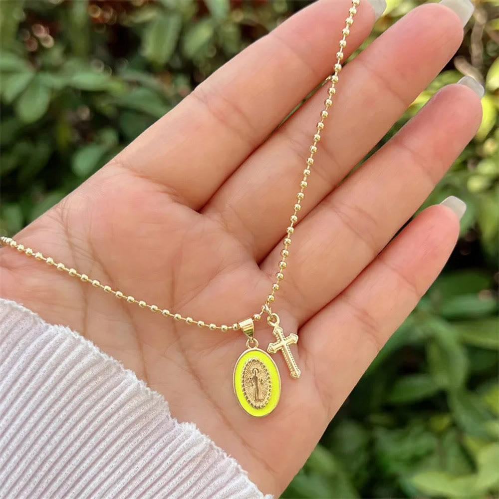 Collar de Doble Fe de la Virgen y la Cruz: Compañero Constante para la Creencia Diaria