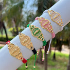 Pulsera Multicuerda de Nuestra Señora: Recordatorio silencioso de Su cuidado