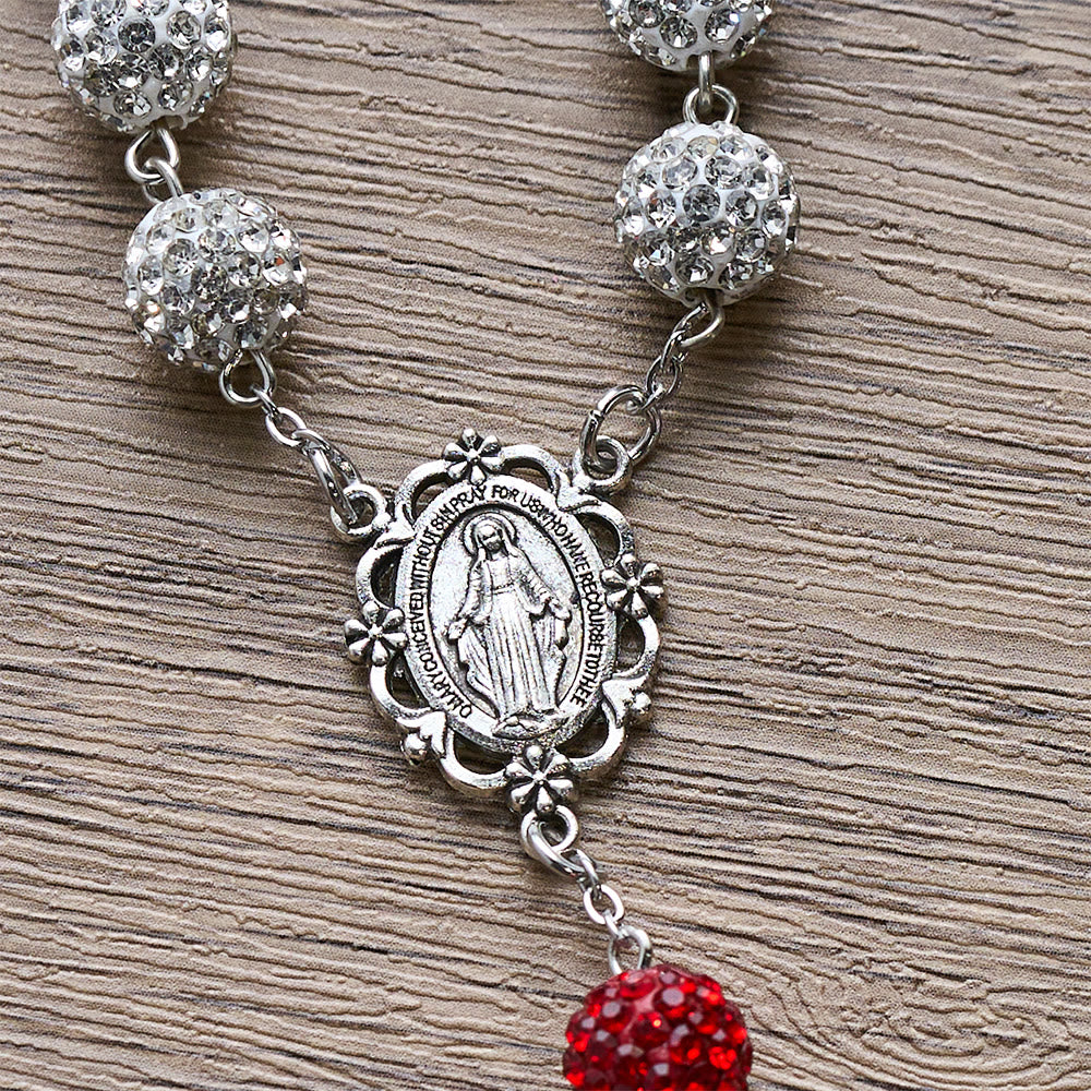Collar de Medalla Milagrosa y Crucifijo con Gemas Redondas de Plata de 10 mm