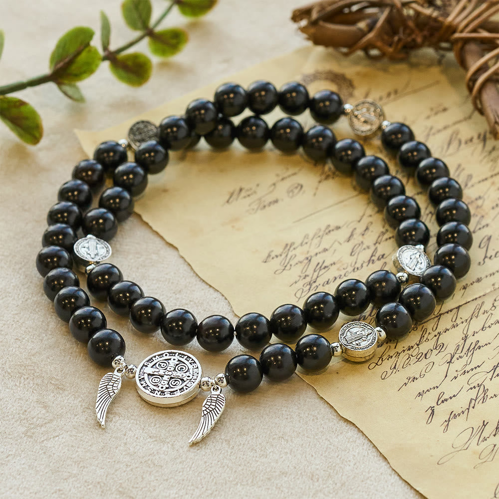 Pulsera de doble protección de cuentas de madera con San Benito y Medalla Milagrosa
