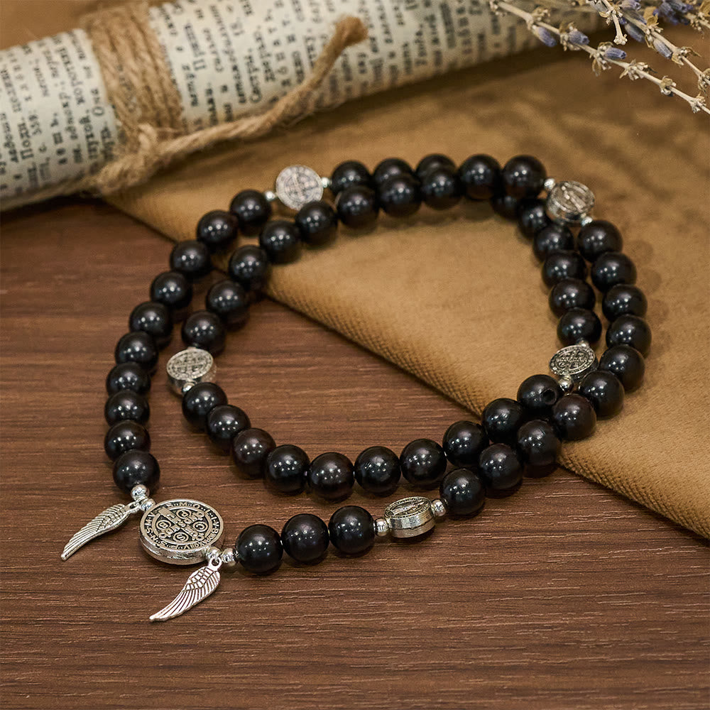 Pulsera de doble protección de cuentas de madera con San Benito y Medalla Milagrosa