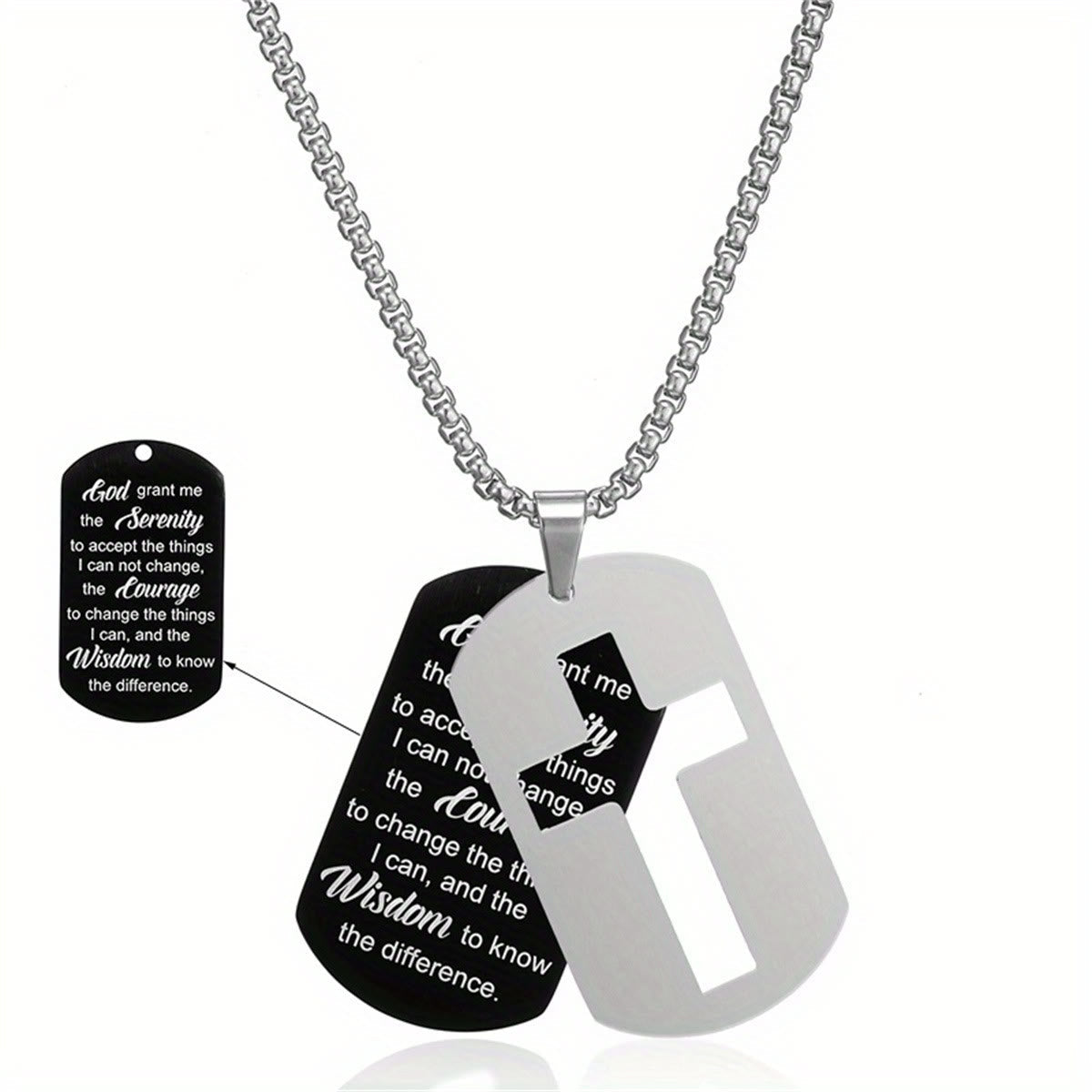 Collar de metal pulido con cruz calada y verso grabado: Lleva Su promesa cerca cada día