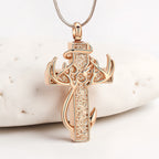 Collar con colgante de cruz de caza y pesca: fe al aire libre y devoción espiritual