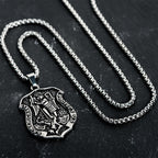 Collar San Miguel Anticuario Oscuro: Lleva Su Fuerza en tu Uso Diario