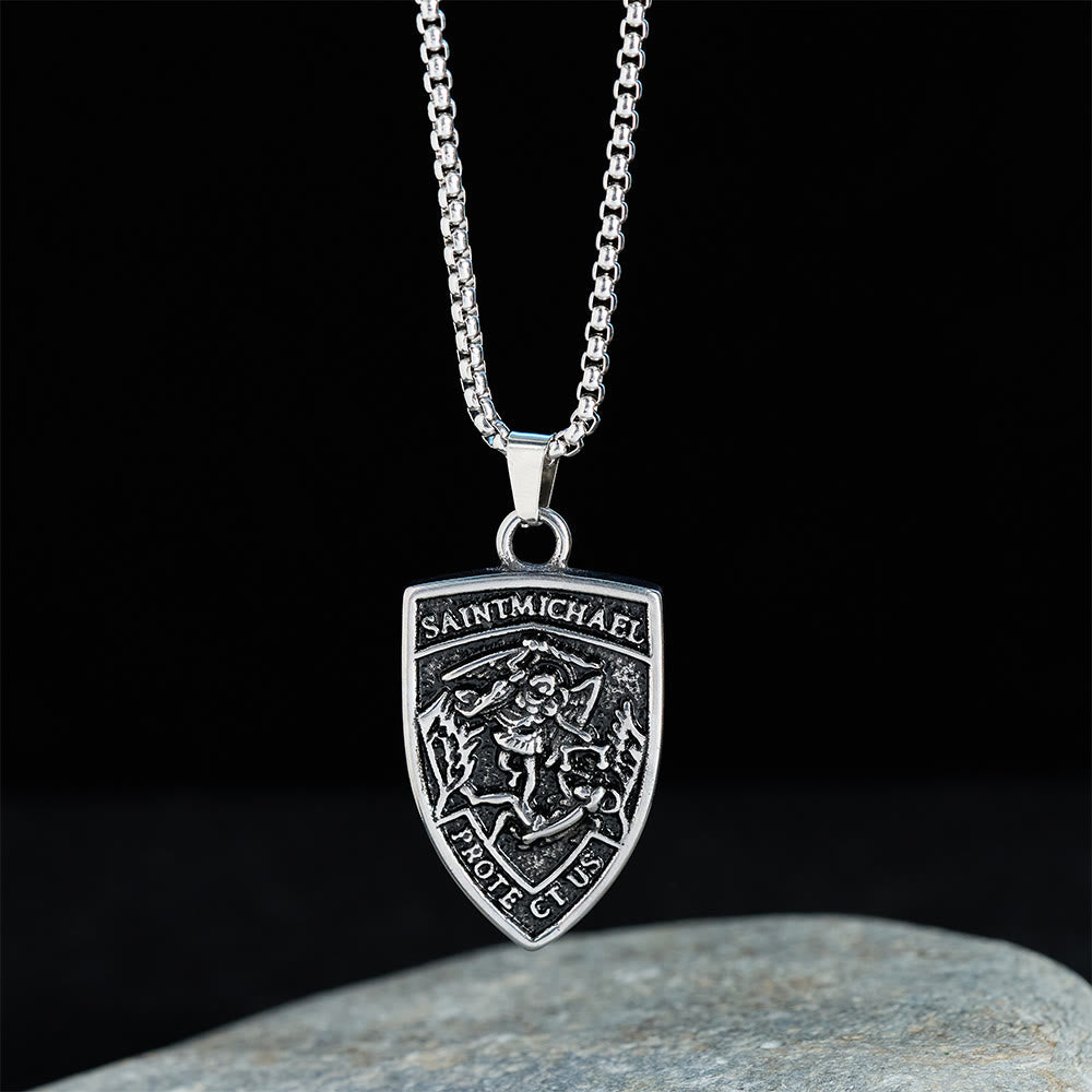 Colgante con Collar del Escudo de San Miguel: Encarna Su Valiente Protección