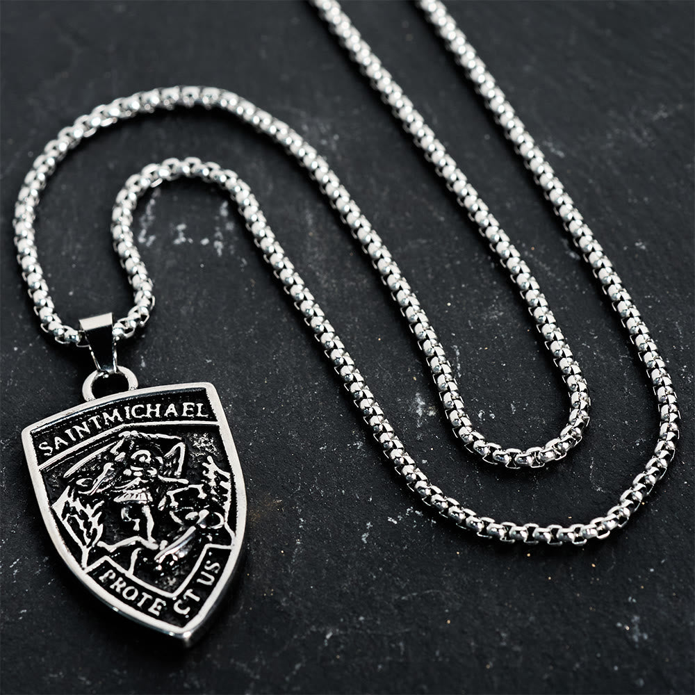 Colgante con Collar del Escudo de San Miguel: Encarna Su Valiente Protección