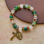 Pulsera de ágata mate lisa con crucifijo y Nuestra Señora: Recuerda Su amor tierno