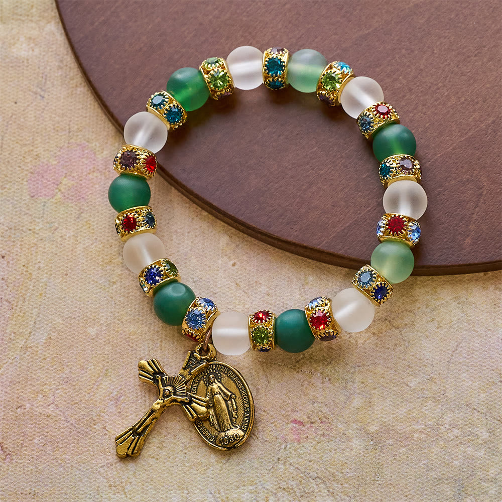 Pulsera de ágata mate lisa con crucifijo y Nuestra Señora: Recuerda Su amor tierno