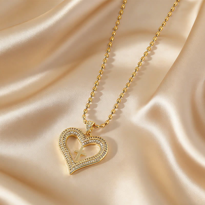 Collar con colgante Corazón y Cruz Dorados Brillantes: Encarna Su Amor Sagrado