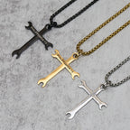 Collar Cruz Trébol Minimalista con Versículo Bíblico de Fe y Fuerza