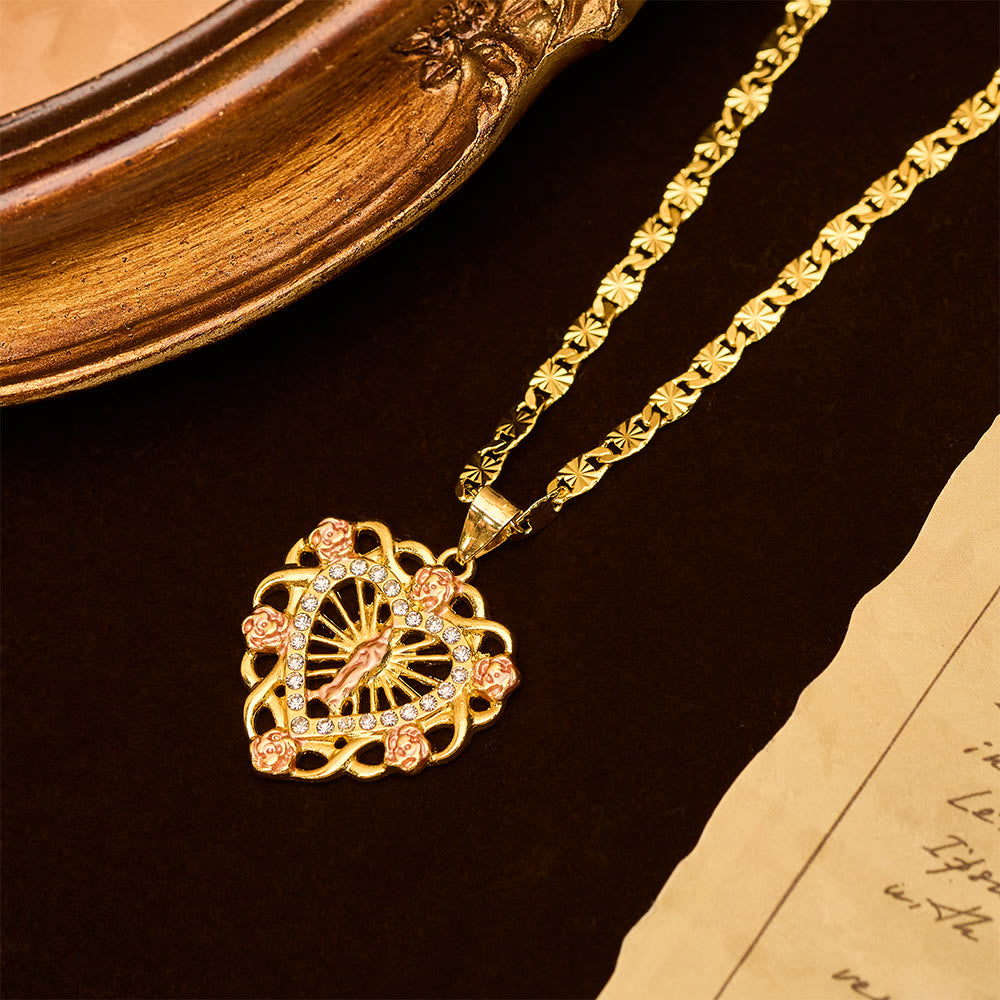 Collar Corazón de Nuestra Señora Calado con Acento de Rosa: Un recordatorio diario de Su intercesión