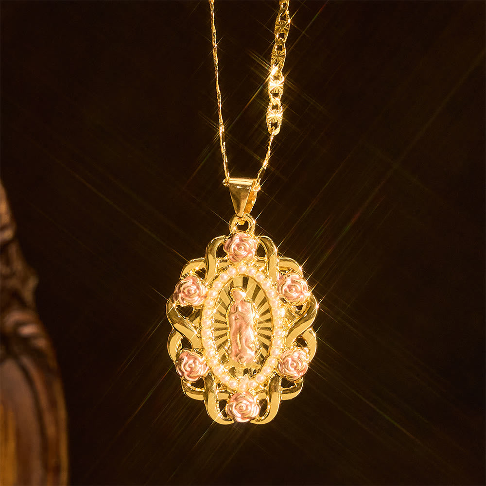 Collar ovalado de Nuestra Señora con acento de rosa: un recordatorio diario de su intercesión